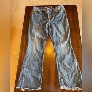 Seven7 Women's Flare Jeans in Classic Blue